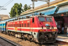 Indian Railways New Update: The Rules of Sleeping at Night Indian Railways New Update Rules of Sleeping